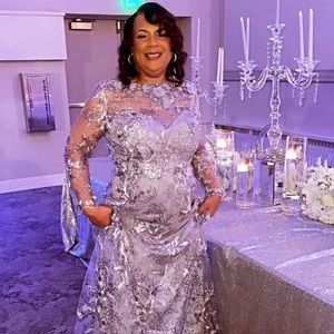 Meet your Posher, Sharon